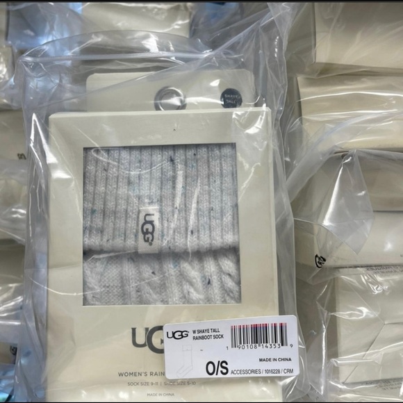 UGG Shaye Woman’s Boot Socks - Picture 5 of 15